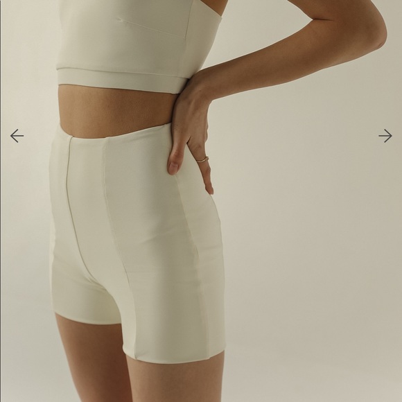 Norba cream shorts - Picture 4 of 6